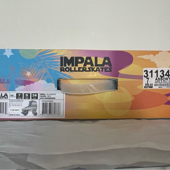 NWT Women’s Holographic Roller Skates with Sparkling Blue Laces and wheels - Picture 6 of 8